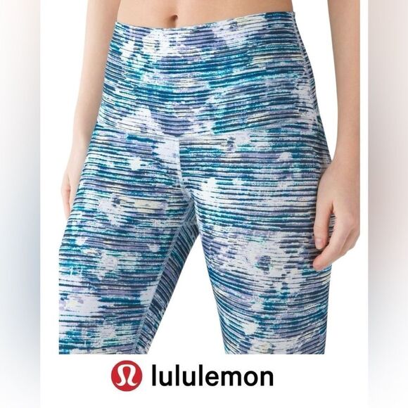 lululemon athletica Pants - Lululemon Wunder Under
Crop (Hi-Rise) Blurry Belle Multi